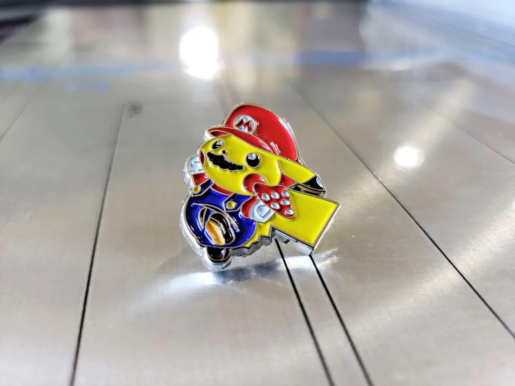 Mario  x Pikachu (Pokemon & Super Mario) Metal Collector Pin Set - Image 3